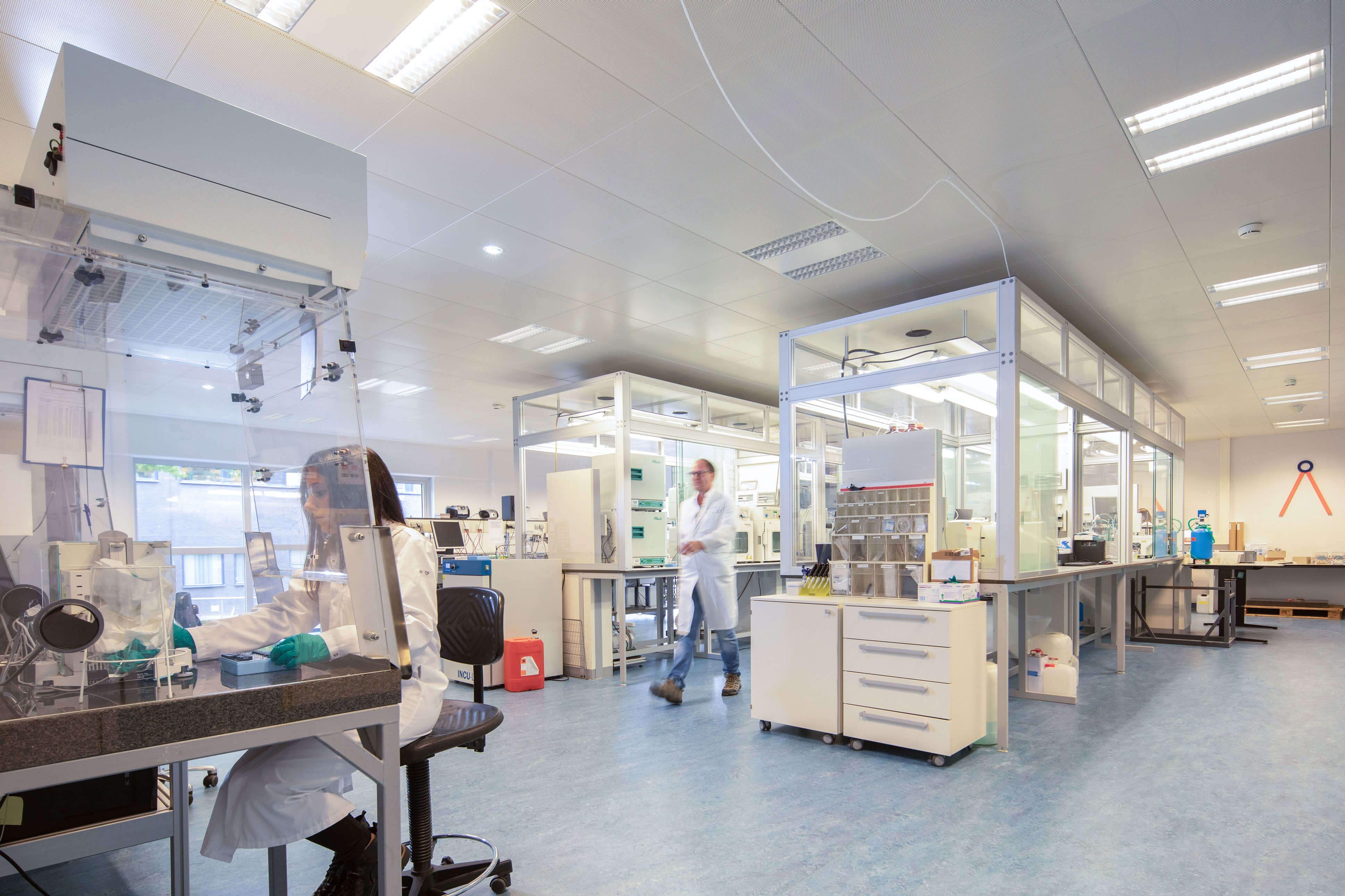 Crystal structure analysis laboratory at Ardena